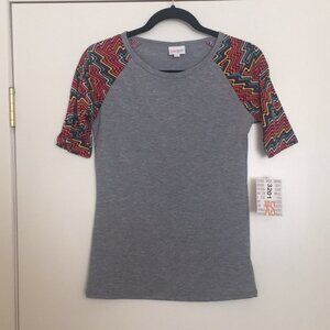 XS LuLaRoe Gigi Top B01 1794